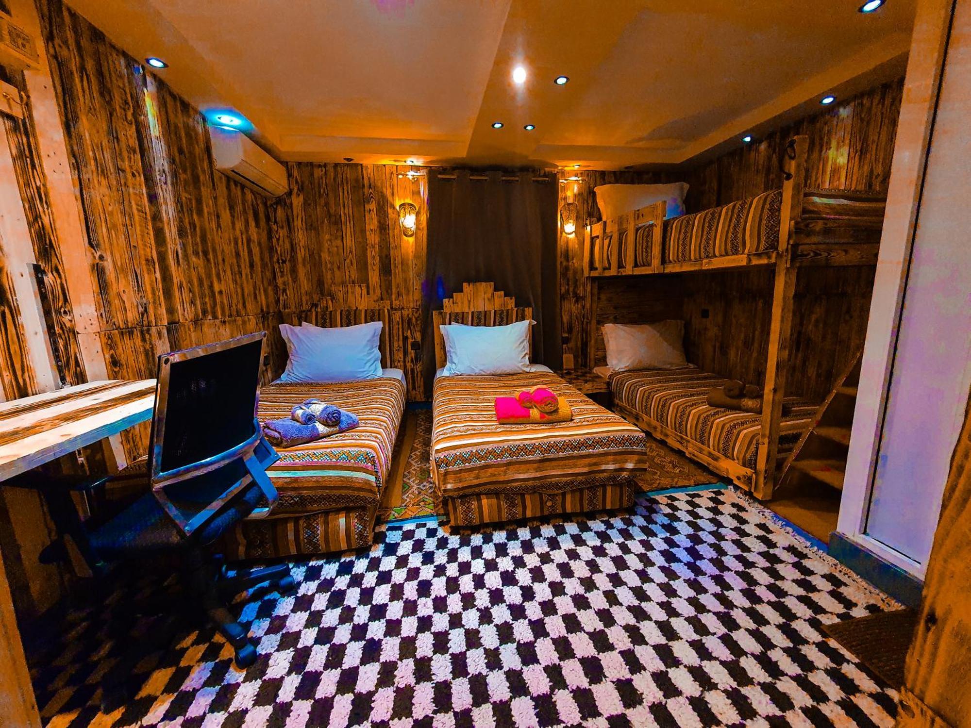 Appartement Funny House A Place Jamaa El Fna De Marrakech มาร์ราเกช ภายนอก รูปภาพ